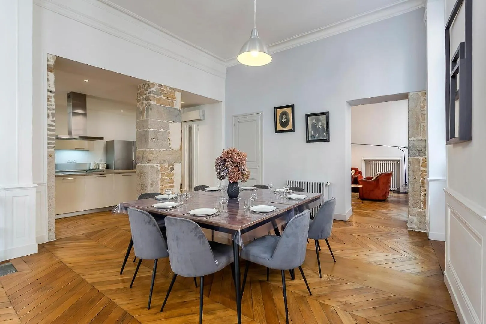 Charlie - Furnished Apartment - Downtown ليون 0*,