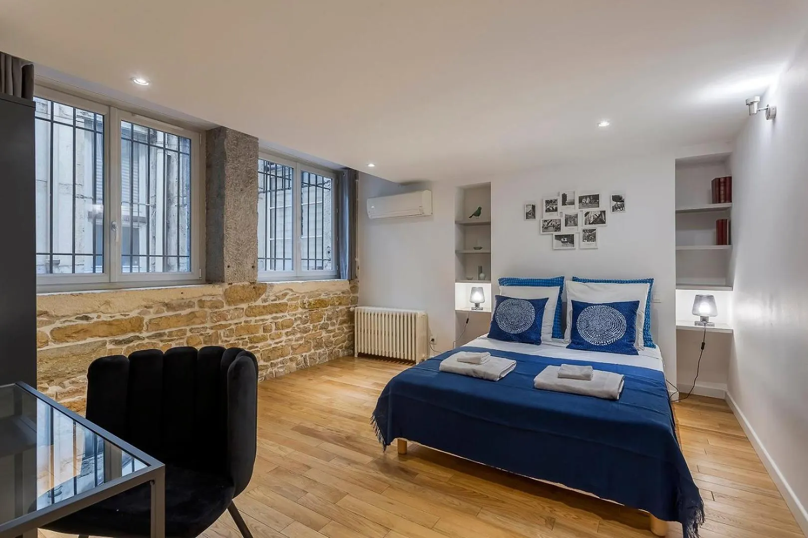 Apartment Charlie-Meublee Haut De Gamme-Duplex-260M2-Lyon 1