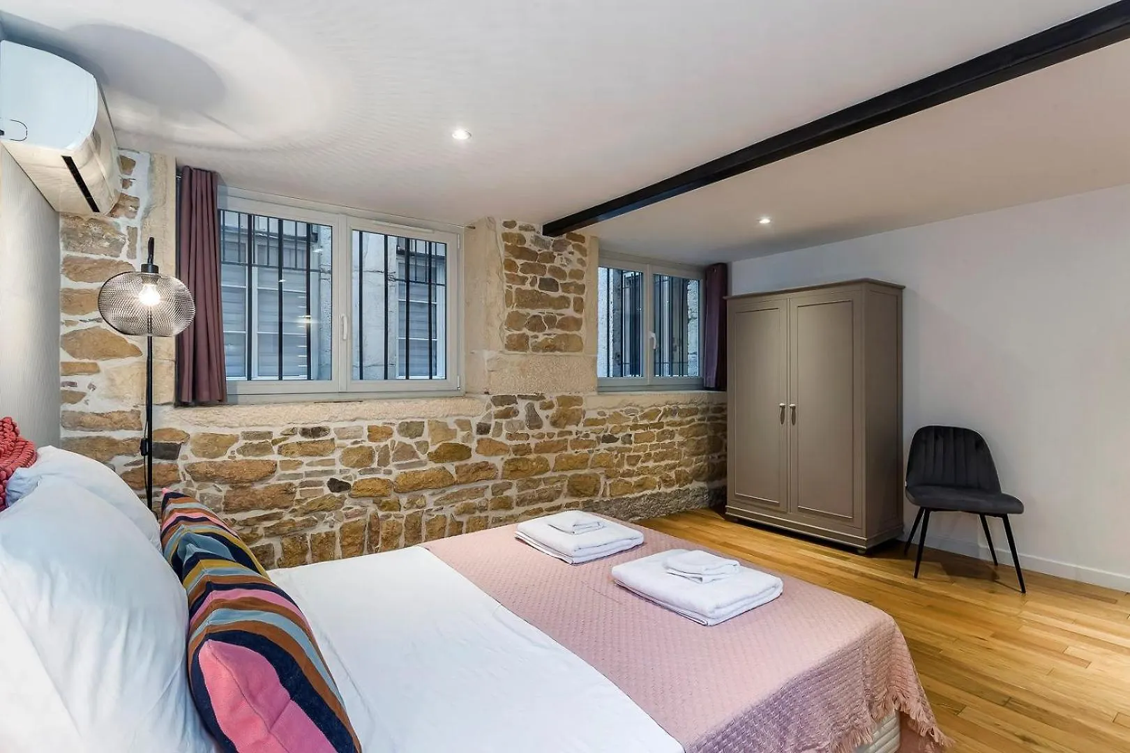 Charlie-Meublee Haut De Gamme-Duplex-260M2-Lyon 1 France