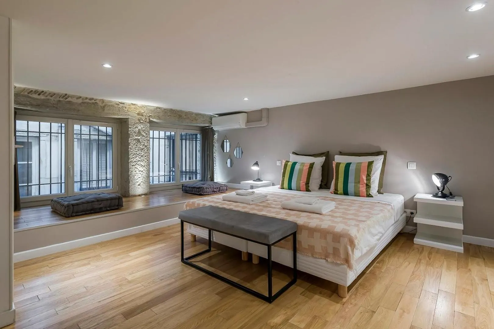 Charlie-Meublee Haut De Gamme-Duplex-260M2-Lyon 1 Apartment Lyon
